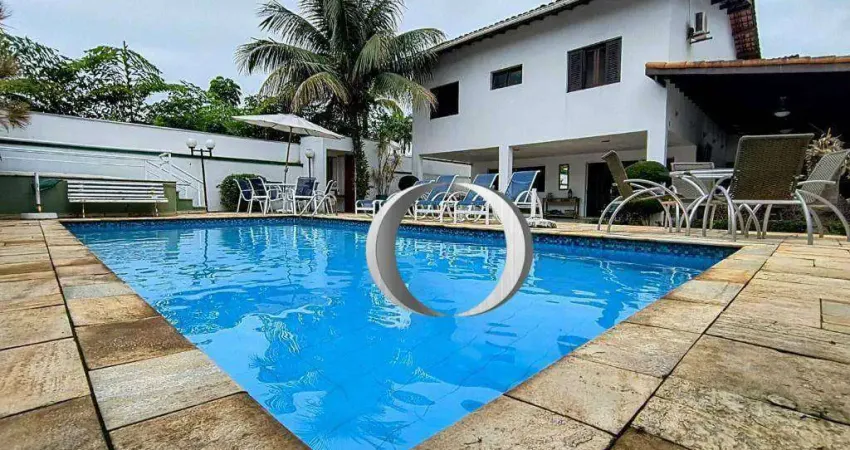 CASA COM 6 SUÍTES À VENDA NO CONDOMÍNIO ACAPULCO - GUARUJÁ / SP