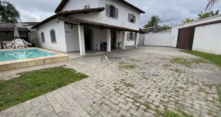 Casa à venda em guarujá, enseada, com área de serviço, churrasqueira e quintal