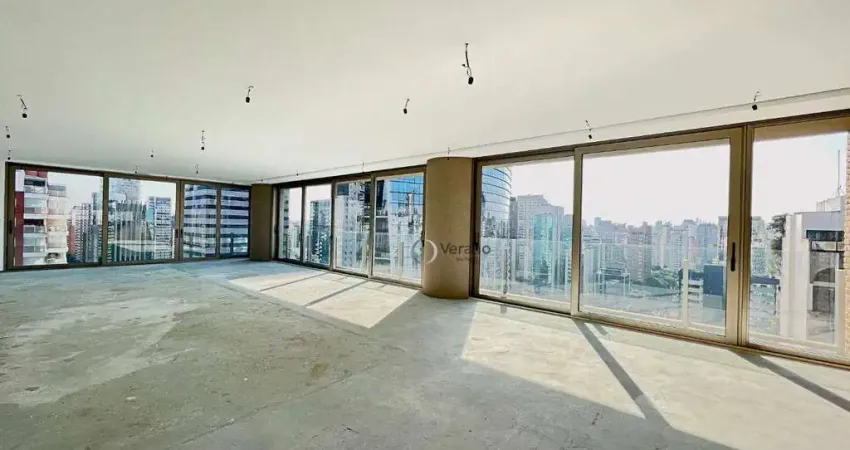Apartamento com 4 suítes no Condomínio Casa Leopoldo