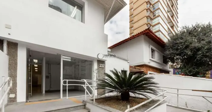 Casa com 3 quartos à venda na Rua Desembargador Aguiar Valim, 237, Vila Nova Conceição, São Paulo