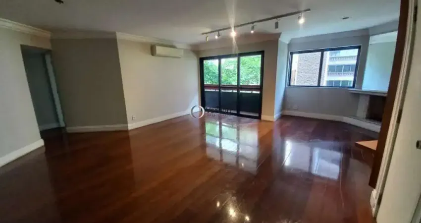 Apartamento para alugar com três suítes e duas vagas no itaim bibi