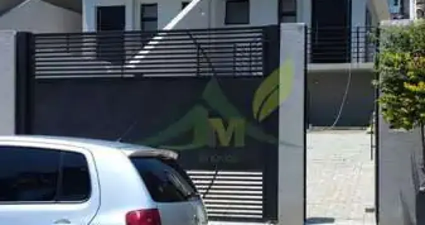 Sobrado com 3 Dormitórios em Atibaia, Jardim dos Pinheiros