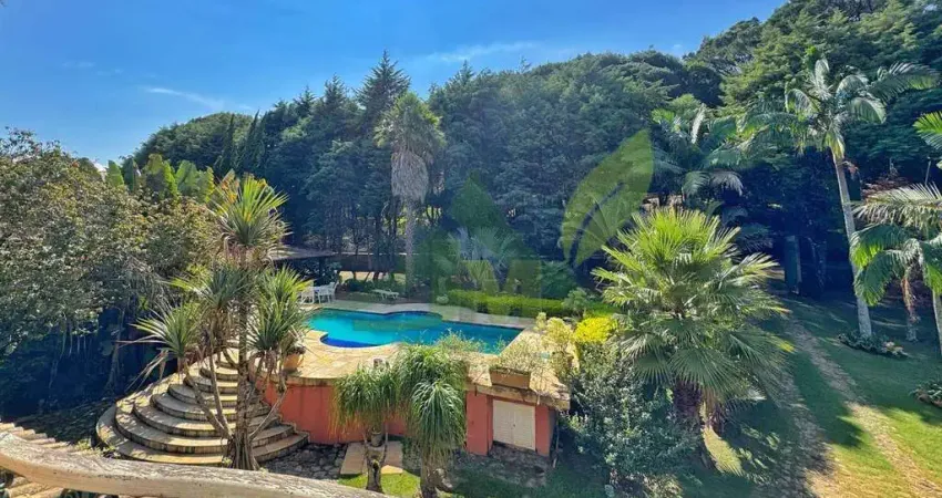 Casa Exclusiva no Ponto Mais Alto do Clube da Montanha em Atibaia