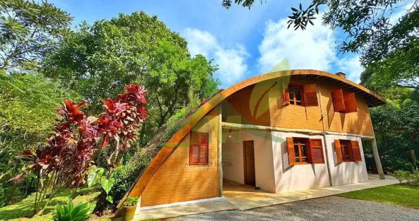 Sítio ecológico à venda em Atibaia – 85.458 m² com nascentes, lago, grutas