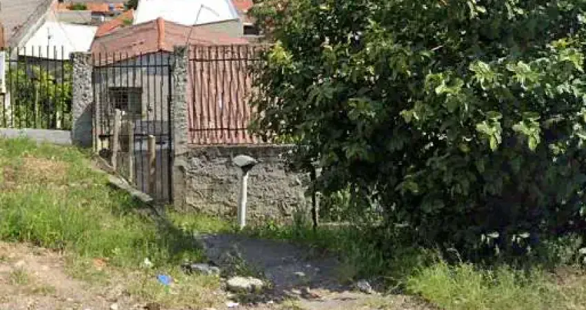 Terreno à venda na Rua Arnaldo Gusi, 361, Xaxim, Curitiba