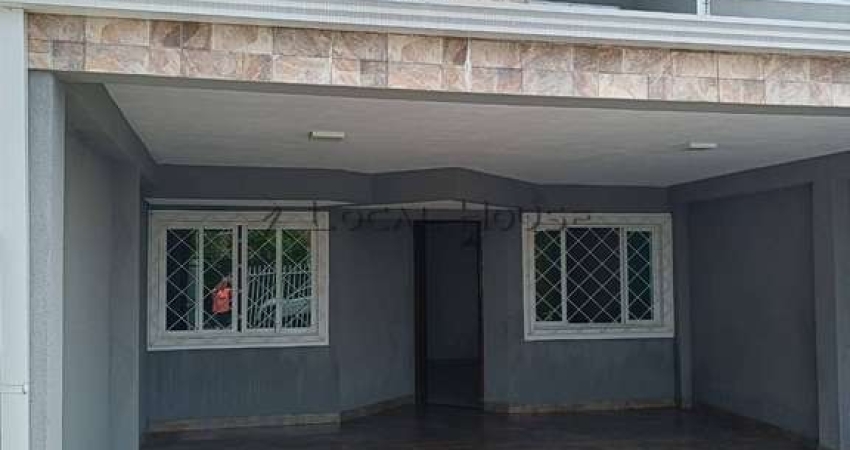 Sobrado à venda em Curitiba, Xaxim, com 3 quartos, 90m²