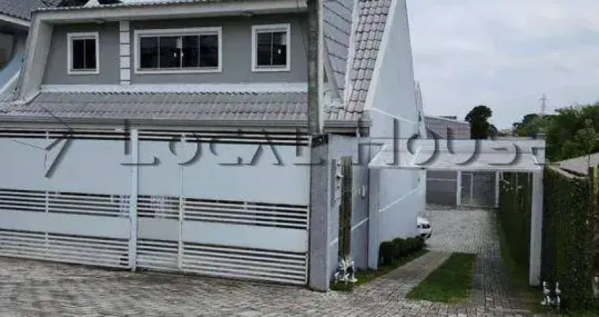 Sobrado à venda em Curitiba, Sítio Cercado, com 3 quartos, 70m²