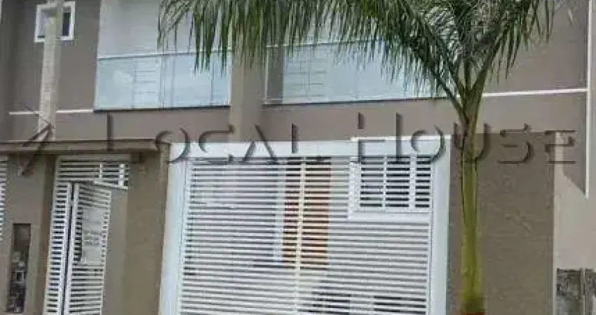 Sobrado Alto Padrão com 5 Quartos à Venda no Cachoeira/Abranches – Curitiba