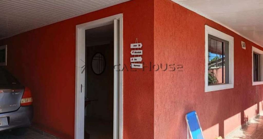 Casa à venda em Curitiba, Sítio Cercado, com 3 quartos, 150m²
