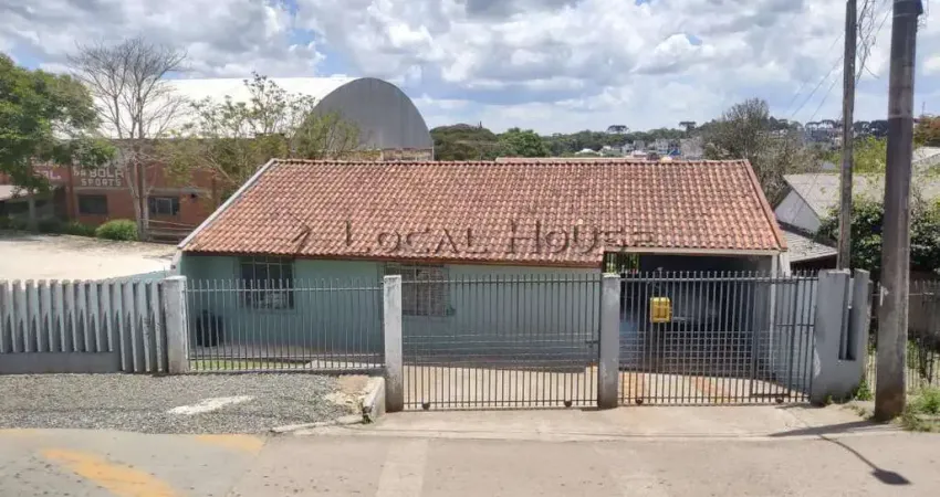 Duas Casas com Amplo Terreno à Venda na Barreirinha – Curitiba