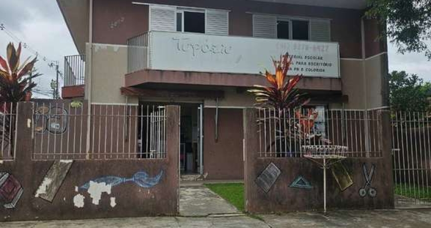 Casa à venda em Curitiba, Boqueirão, com 4 quartos, 180m²