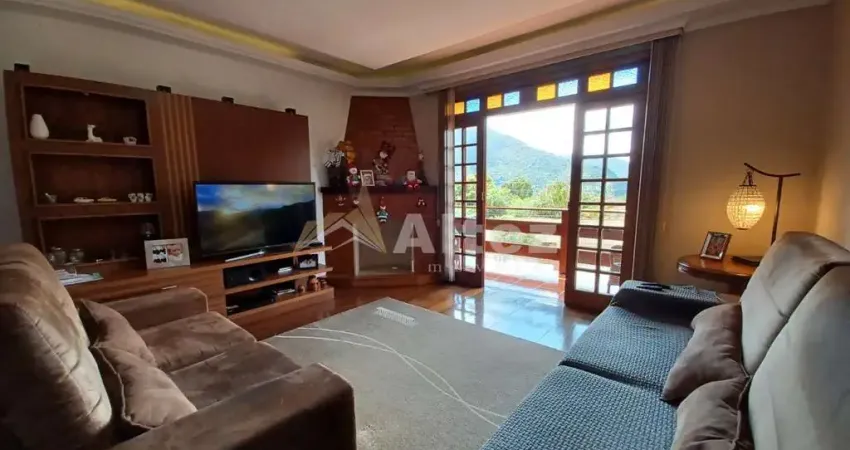 Casa 4 Quartos, Geminada, Quintal Compartilhado, Granja Guarani, Teresópolis, RJ