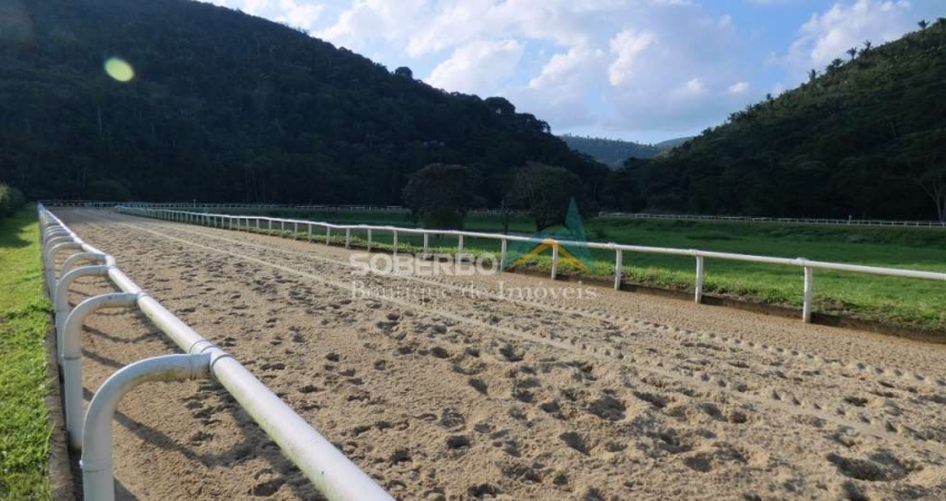 Haras em Funcionamento, 157 Baias, Pista com 1 Km, Serra do Capim, Teresópolis, RJ