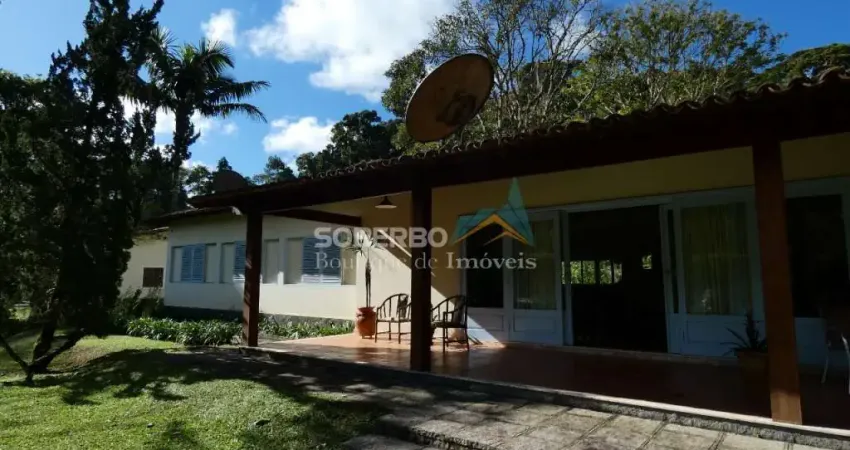 Chácara com 5980 m2, 3 Casas, Principal com 4 Quartos, Fazenda Boa Fé, Teresópolis, RJ
