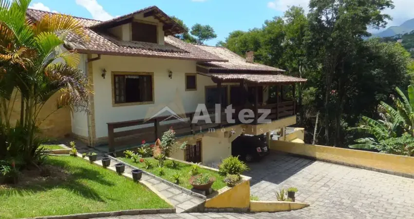 Casa 3 quartos (1 suíte c/ hidro e closet), quintal c/ 2.280 m2, parque do imbuí, teresópolis, rj