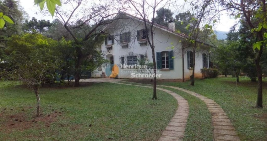 Casa 4 quartos (1 Suíte) em Condomínio com Lago, Quebra-Frascos, Teresópolis, RJ