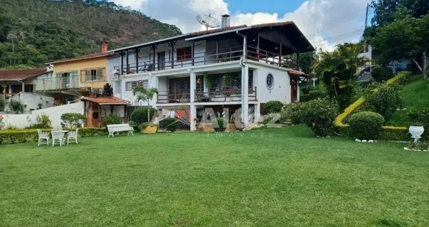 Casa 5 Quartos (3 suites), Terreno c/ 1600 m2, piscina, Jardim Cascata, Teresópolis