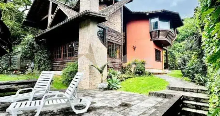 Casa com 2 quartos para alugar no Carlos Guinle, Teresópolis 