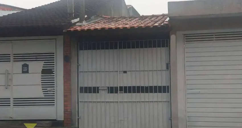 Casa com 2 dormitórios à venda, 60 m² por R$ 500.000,00 - Vila Oliveira - Mogi das Cruzes/SP