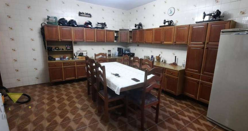 Casa com 3 dormitórios, 255 m² - venda por R$ 800.000,00 ou aluguel por R$ 5.353,00 - Vila Brás Cubas - Mogi das Cruzes/SP