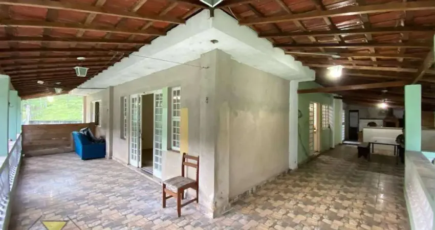 Sítio com 6 dormitórios à venda, 24000 m² por R$ 850.000,00 - Volta Fria - Mogi das Cruzes/SP