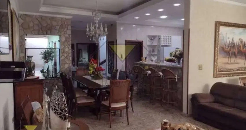 Casa com 4 dormitórios à venda, 384 m² por R$ 2.000.000,00 - Centro - Mogi das Cruzes/SP