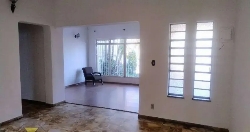 Casa com 4 dormitórios para alugar, 300 m² por R$ 4.000,00/mês - Centro - Mogi das Cruzes/SP