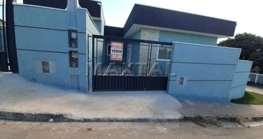 Casa a Venda no Interior de Jarinu com 2 Dormitórios sendo 1 Suíte, 2 Vagas de Garagem com 140m².