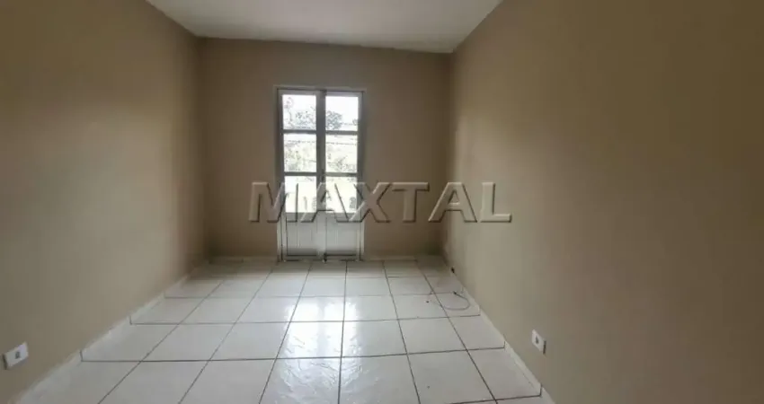 Apartamento em Santana com 1 dormitório, sala com varanda ,1 banheiro. De 32 m², sem vaga.