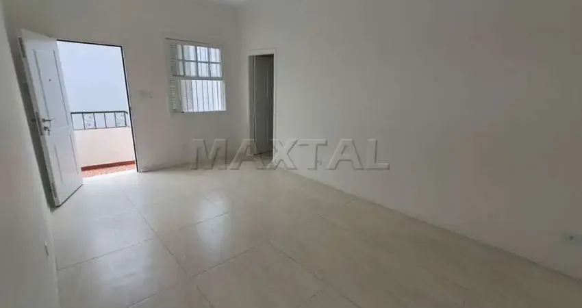 Casa residencial ou para fins comerciais com 126m², 3 dormitórios, sala, cozinha, área de serviço