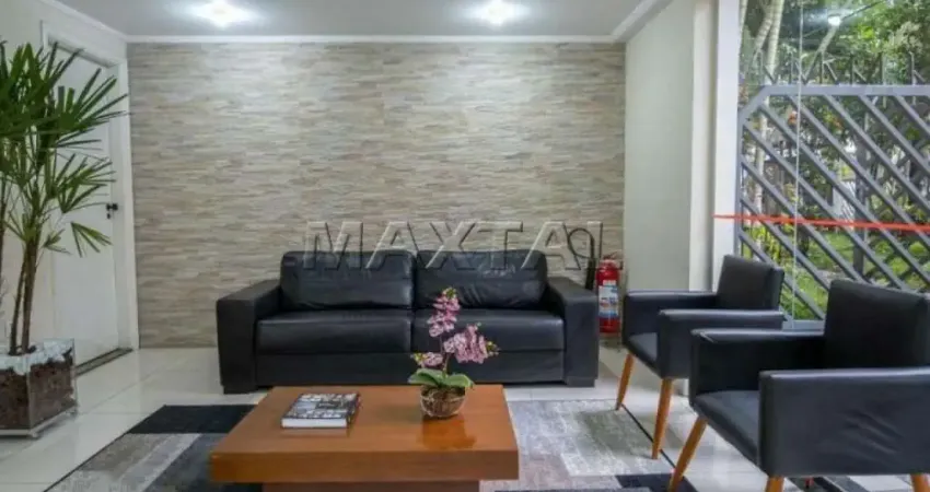 Apartamento em Santa Terezinha com 3 dormitórios,1 suíte, 3 vagas de  garagem,118M²