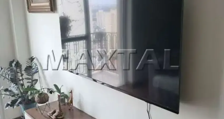 Apartamento à venda de 2 dormitórios, 1 vaga, 60m² em Santana, com sacada.