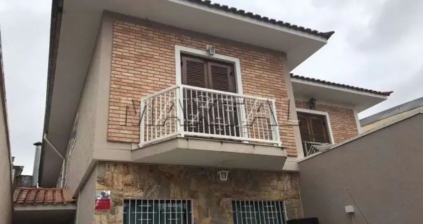 Sobrado à venda na Vila Nova Mazzei, de 170m², 3 suítes, garagem, sala e churrasqueira.