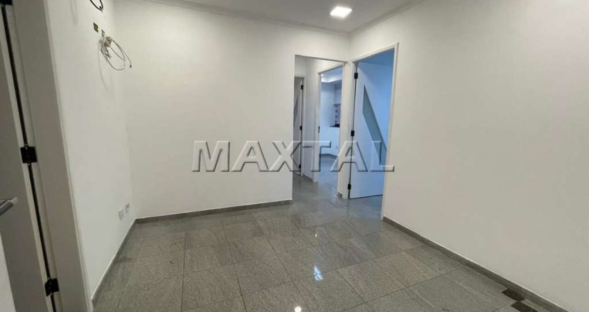 Sala Comercial Com 42,50m²,  com 1 Vaga e 2 Banheiros no Bairro de Santana.