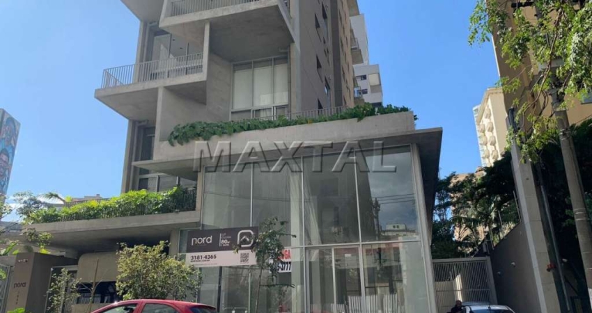 Loja de rua para alugar na Cerqueira César, 250m² area útil, 5 banheiros, 4 vagas
