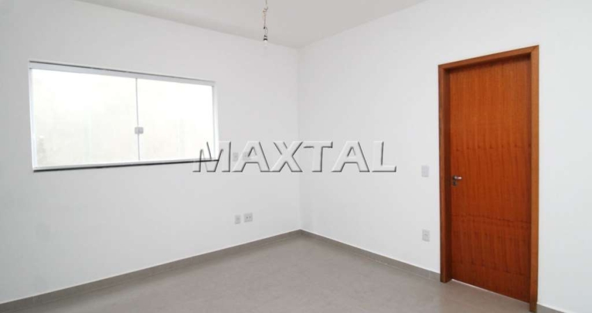 Apartamento de 34m² com 1 dormitório, sala, sacada e cozinha, no Parque Mandaqui.