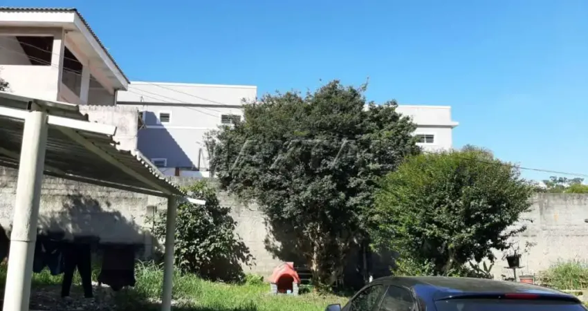 Terreno na Zona Norte no Bairro do Horto Florestal com 500m², contém 2 Casas Antigas.