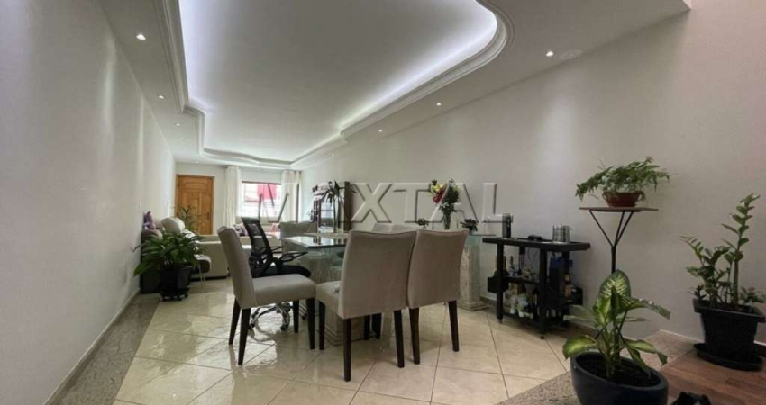 Sobrado na Zona Norte, no Bairro Vila Aurora sendo 3 Dormitórios todos Suítes e 3 Vagas com 240m².