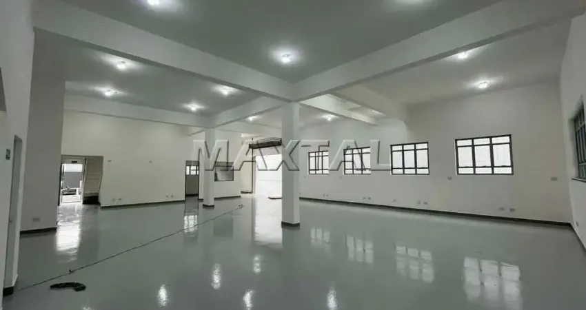 Prédio comercial para locação, próximo a Marginal Tietê, 900m² de área construída, 3 andares.