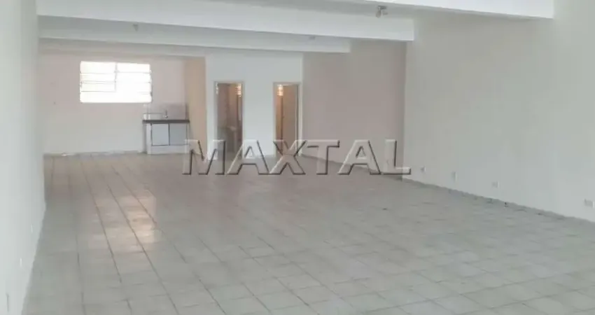 Salão comercial na Rua Voluntários da Pátria 210m², Laje 2, 2 banheiros, junto ao Metrô Santana .