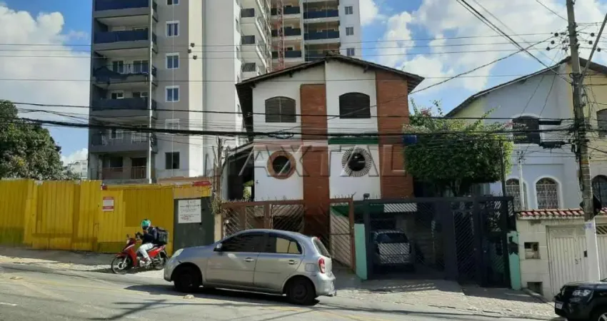 Sobrado à venda 141m² , 2 dormitórios , 1 suíte, 3 vagas, na Santa Terezinha.
