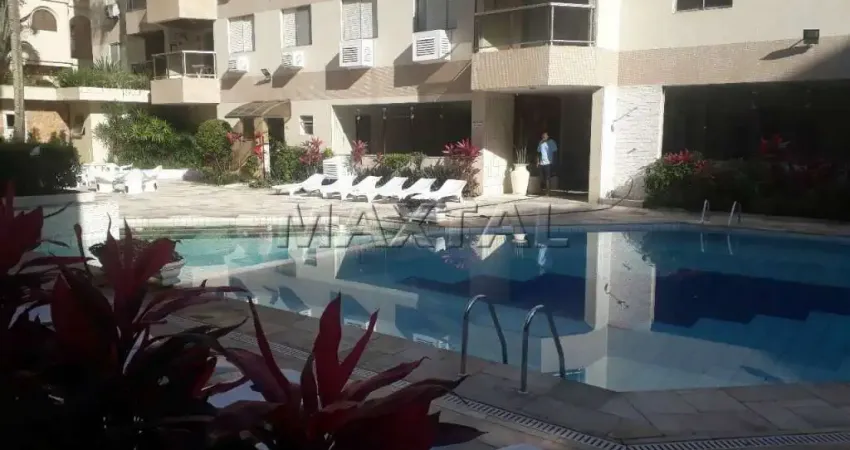 Apartamento de 2 dormitórios, 1° andar com sacada Praia da Enseada Guarujá, próximo da praia