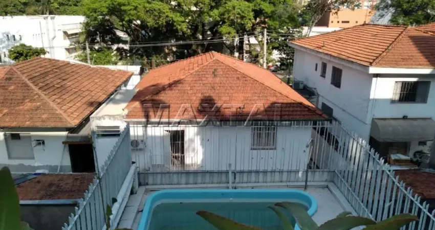 Casa à venda de 4 dormitórios, sala, 3 banheiros, 2 vagas garagem, de 225m², em Santana.