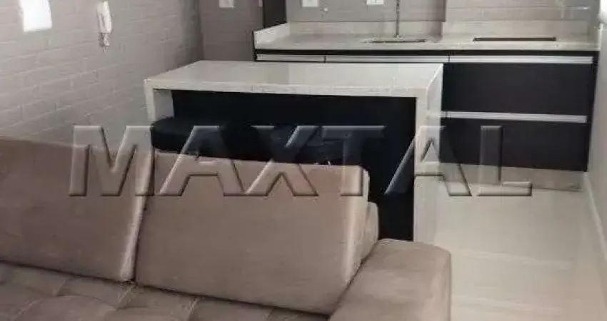 Apartamento com 40m² em Santana ,1 quarto, sala, sacada, 1 vaga, reformado.