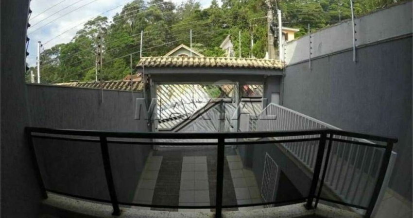 Sobrado na Vila Amália,  260m², 3 dormitórios, 3 Suítes, 5 banheiros, 6 vagas.