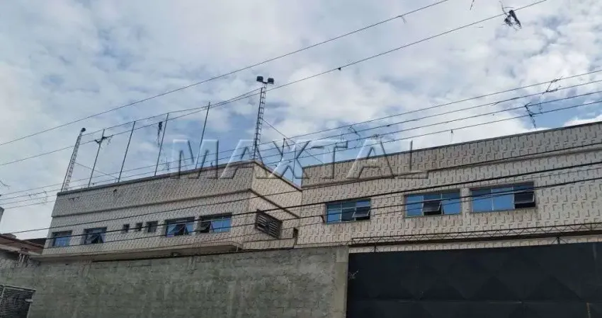 Galpão a venda na Casa Verde, 3600m², 4 salas, 6 banheiros e 10 vagas.