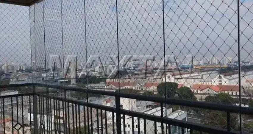 Apartamento à venda de 1 dormitório, 2 banheiros, 1 vaga de garagem com 44m²