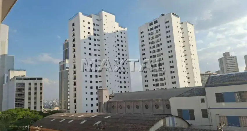 Apartamento de 100 m² em Santana, com 2 dormitórios, 1 suíte, sala com 2 ambientes, banheiro 1 vaga.