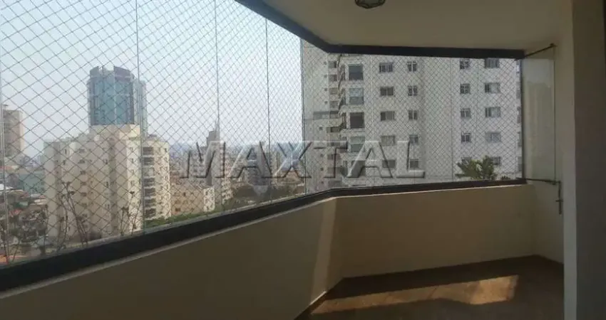 Apartamento na Água Fria, 4 dormitórios, 2 suítes, 3 vagas, piscina. De 184 m².