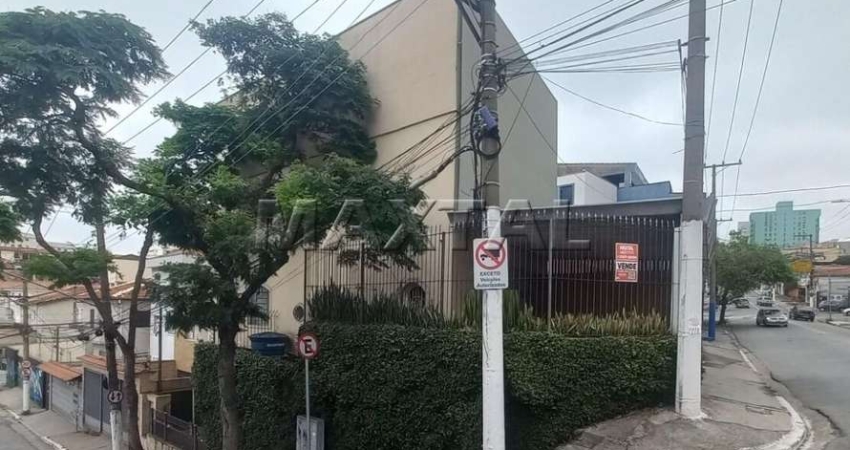 Prédio comercial à venda no Tucuruvi. Com 13 salas, recepção, refeitório, 8 banheiros e 3 vagas.